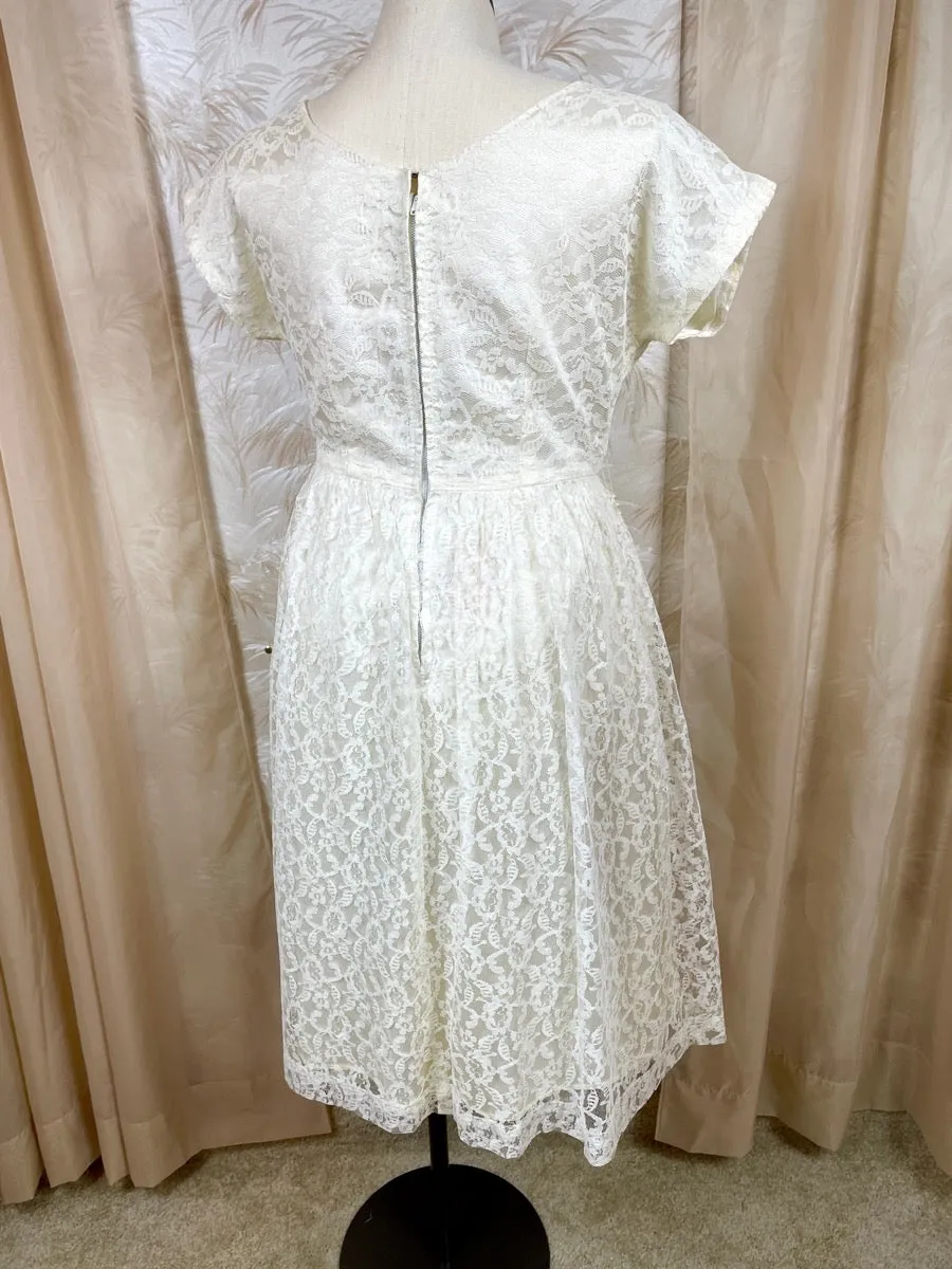 1950's Lace Scalloped Collar Dress