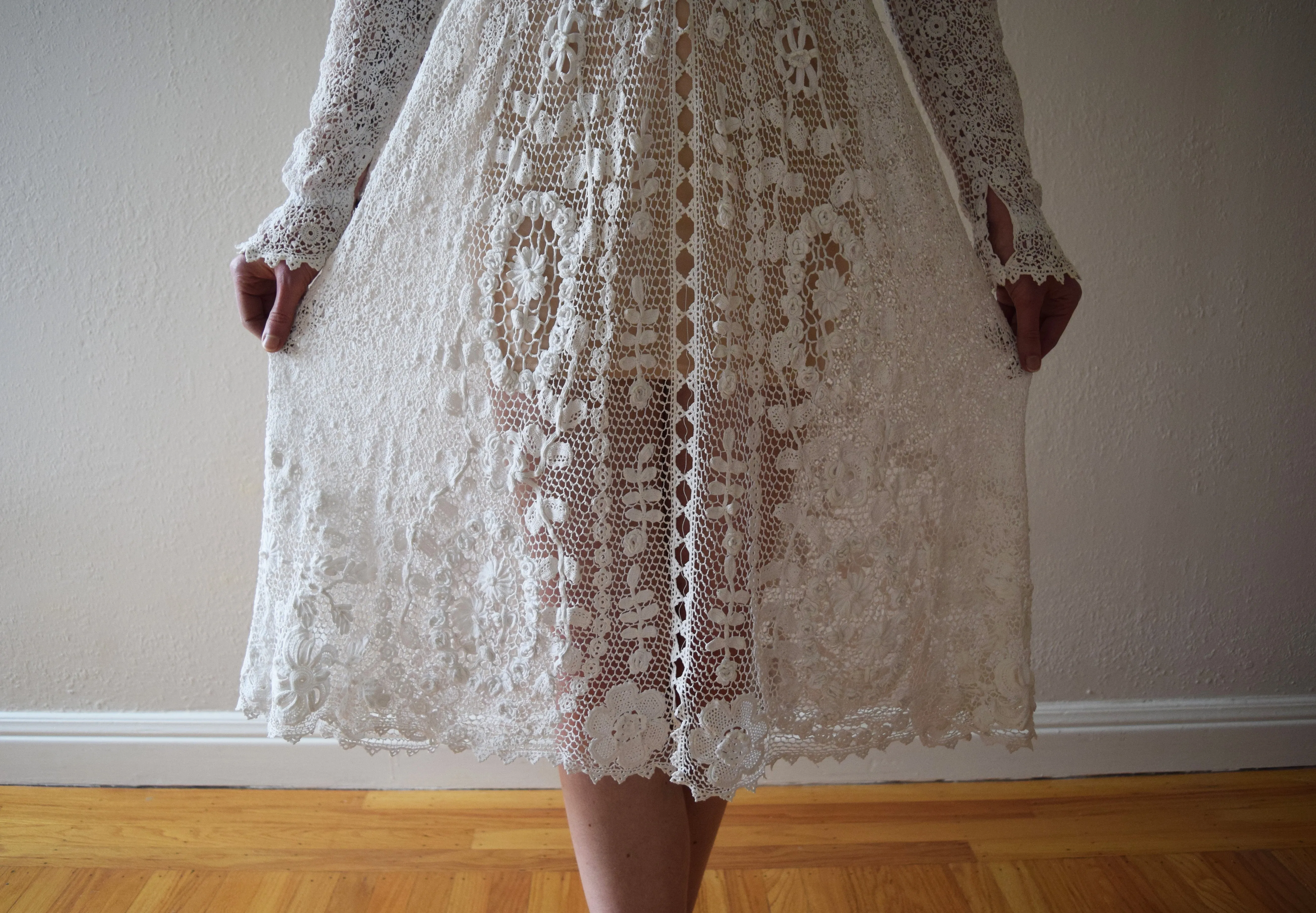 Antique Irish crochet lace dress . vintage wedding dress . size xs to small