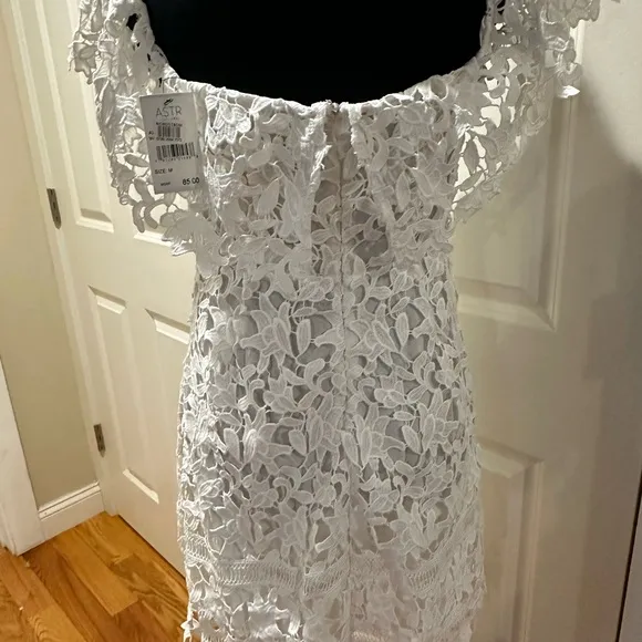 ASTR Lace dress in white