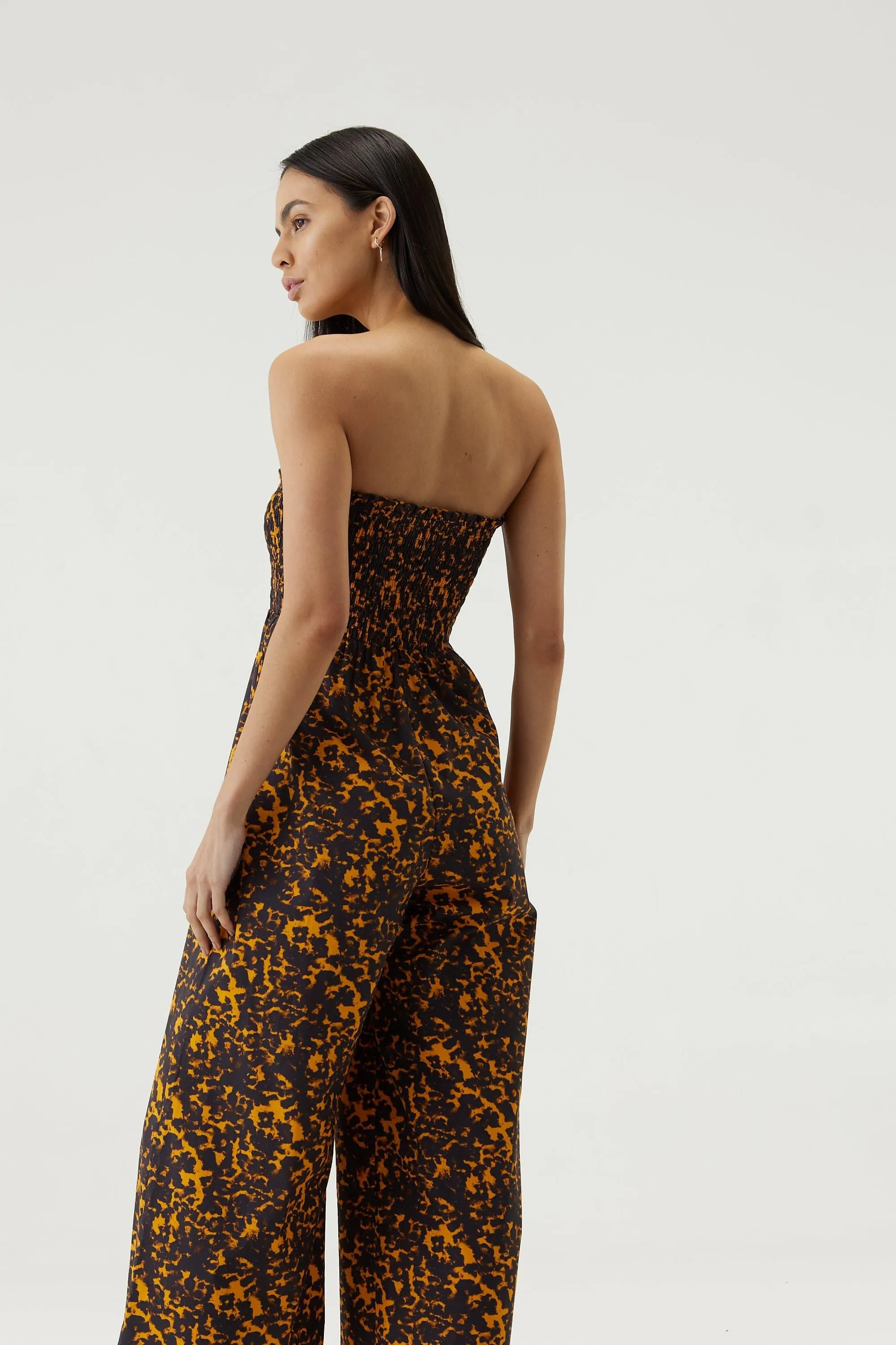 BLUR OUT SHIRRED STRAPLESS JUMPSUIT | ORANGE BLUR
