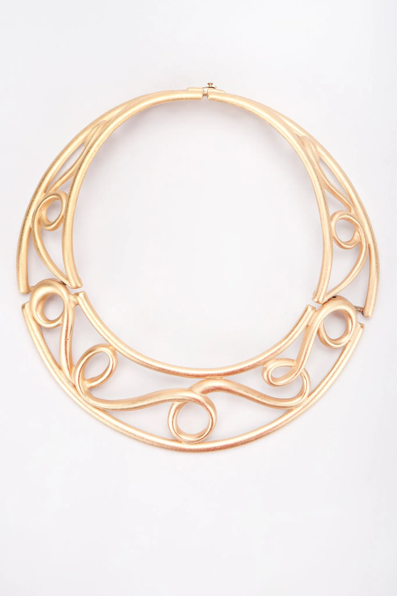 Brushed Swirl Cage Collar