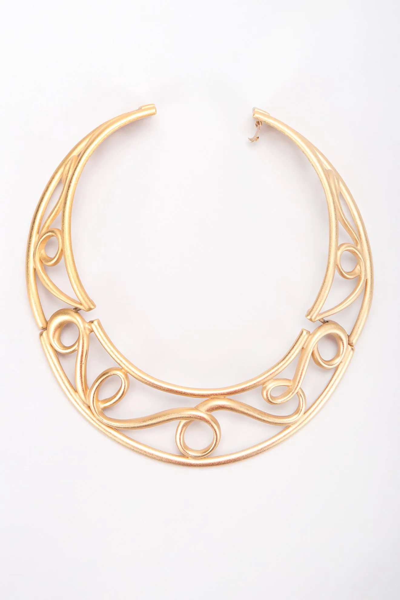 Brushed Swirl Cage Collar