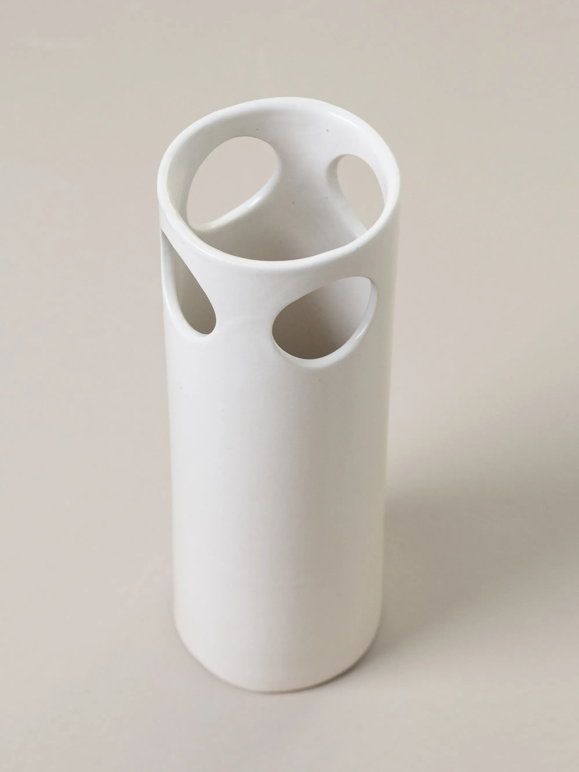Cenote Vase, Cream