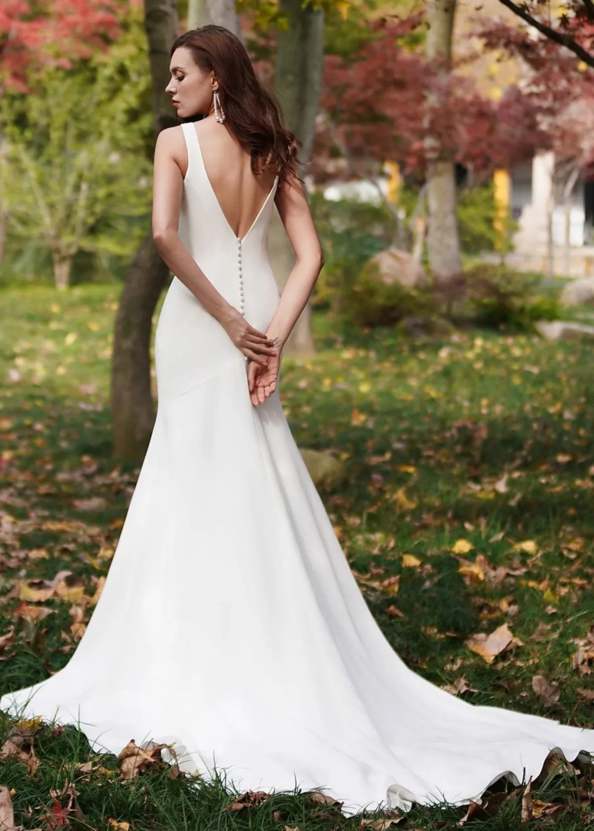 Felicity Ivory minimalist crepe wedding dress s8-10 Express NZ wide