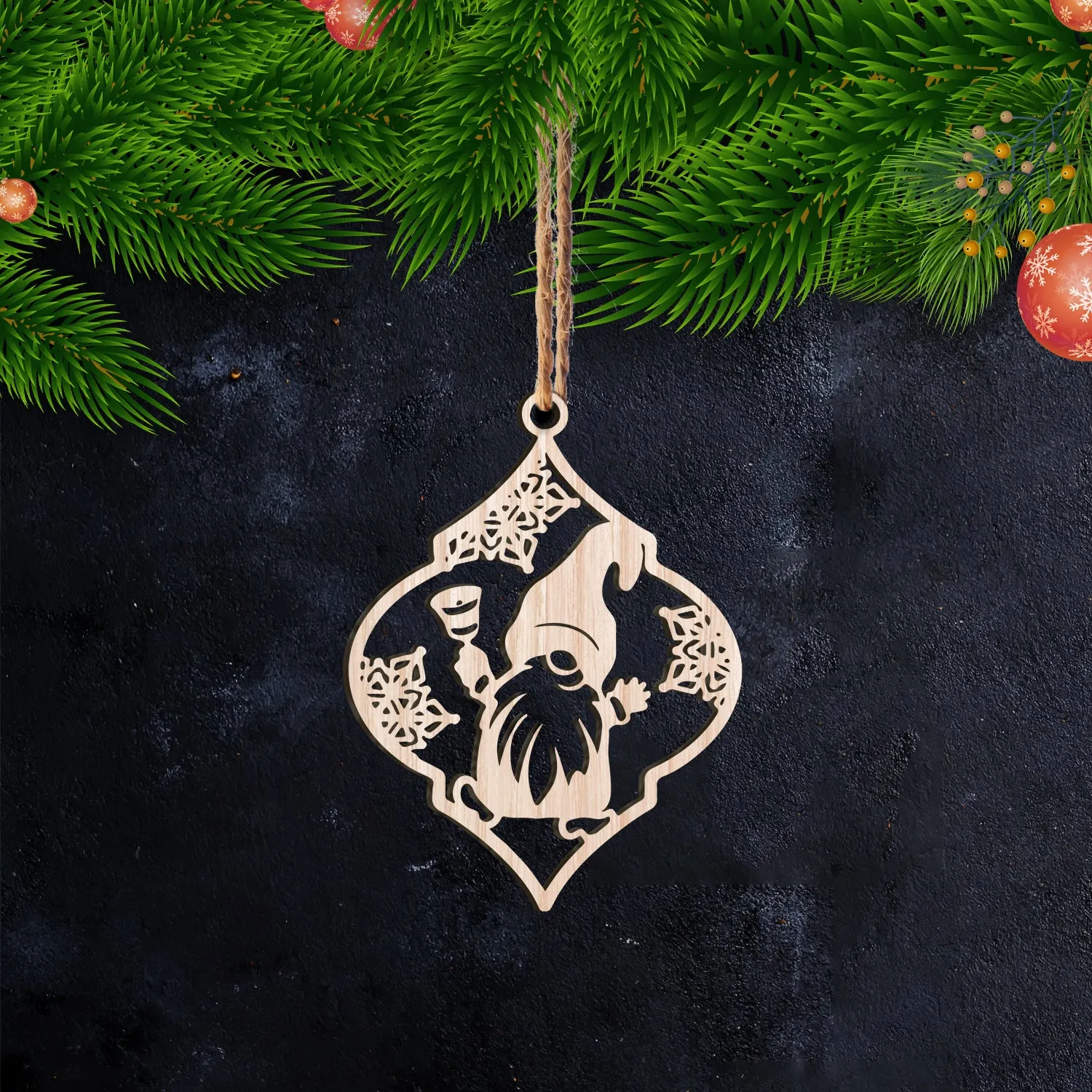 Gnomes  - Ornament Cut out 69 - PT97