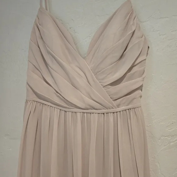 Hayley Paige Occasions Style 5800 Spaghetti Strap V-Neck Chiffon Gown, Sz 8