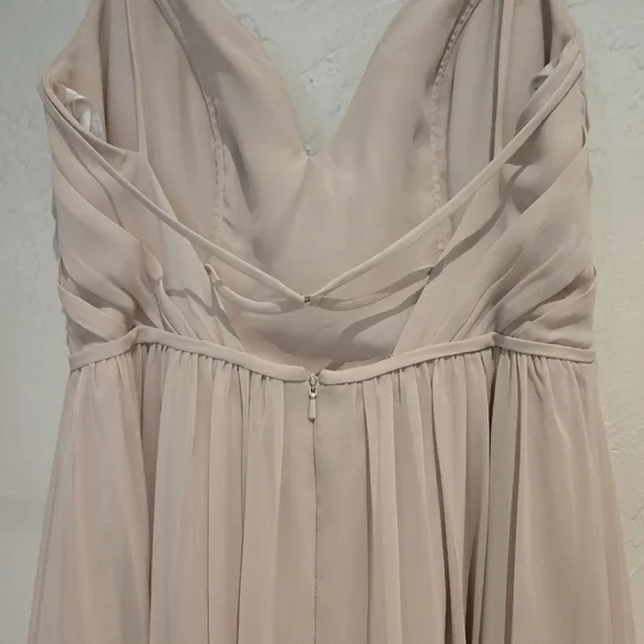 Hayley Paige Occasions Style 5800 Spaghetti Strap V-Neck Chiffon Gown, Sz 8