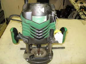 Hitachi M12V2 Plunge Router