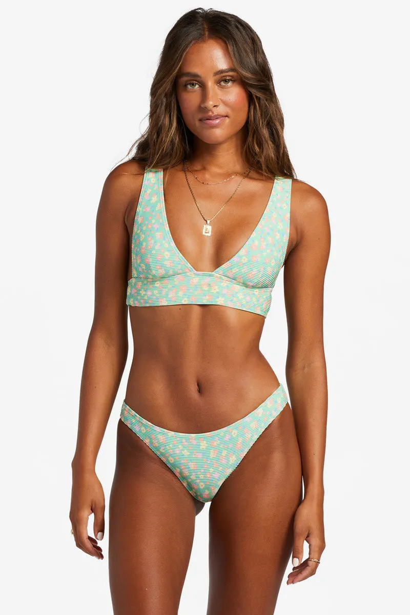 I Sea You Plunge Top