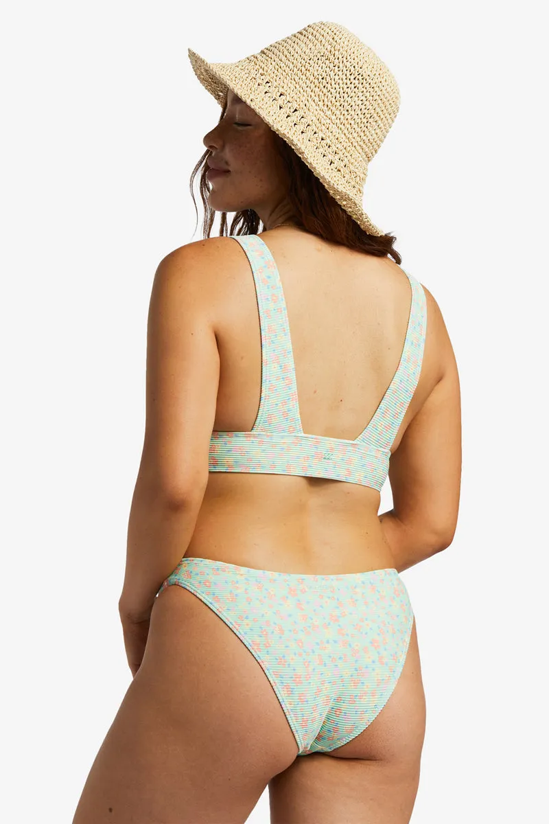 I Sea You Plunge Top