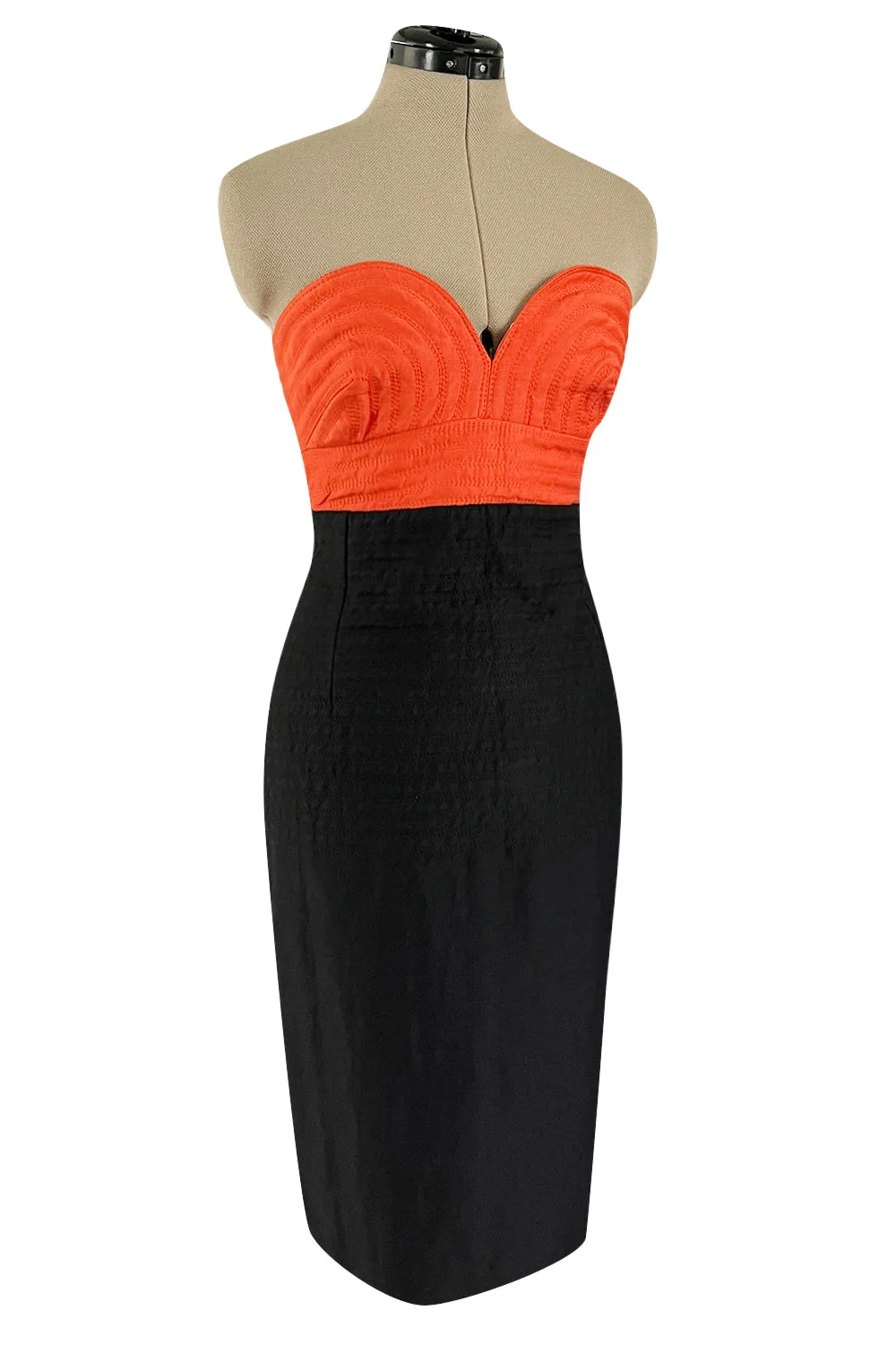 Killer Spring 1989 Gianni Versace Couture Strapless Topstitched Dress W Back Buttons & Cut Out