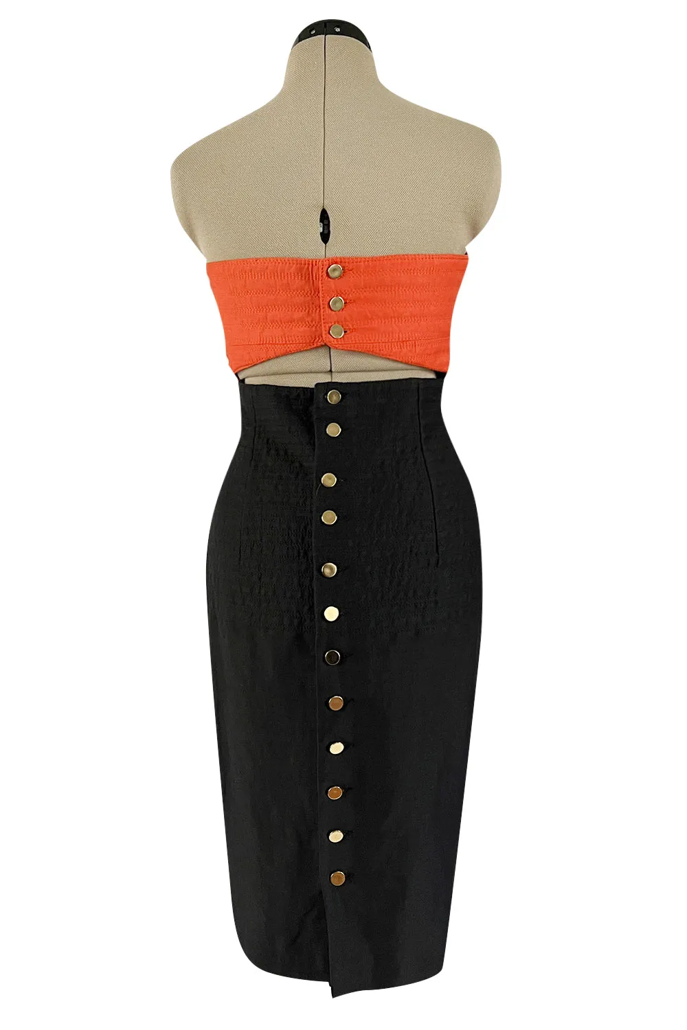 Killer Spring 1989 Gianni Versace Couture Strapless Topstitched Dress W Back Buttons & Cut Out