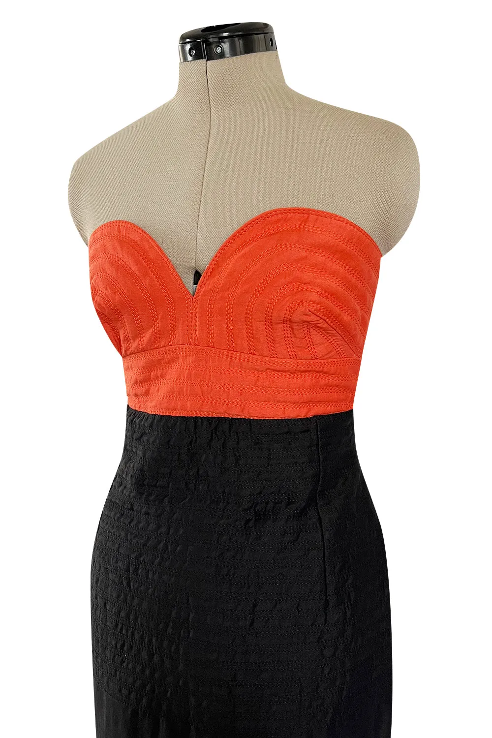 Killer Spring 1989 Gianni Versace Couture Strapless Topstitched Dress W Back Buttons & Cut Out