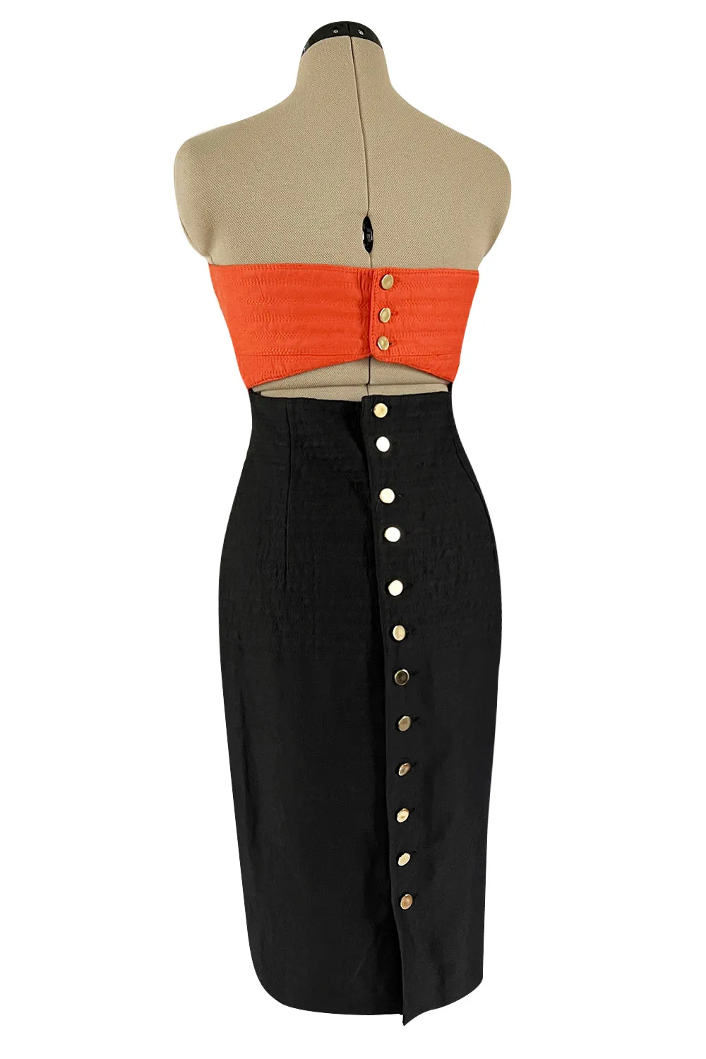 Killer Spring 1989 Gianni Versace Couture Strapless Topstitched Dress W Back Buttons & Cut Out