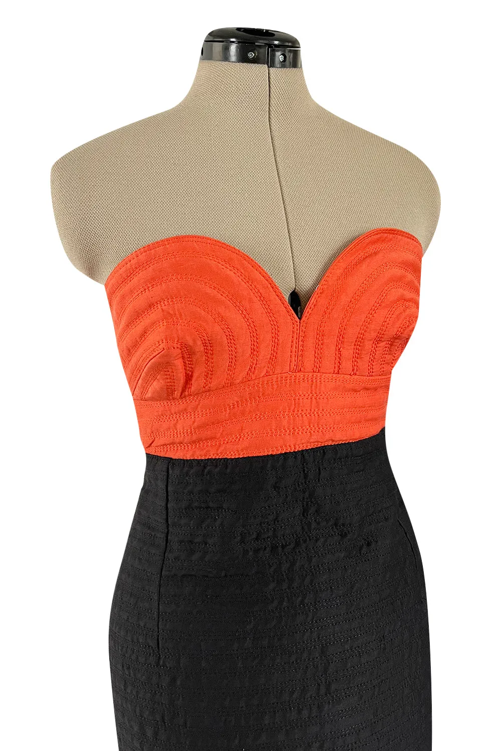 Killer Spring 1989 Gianni Versace Couture Strapless Topstitched Dress W Back Buttons & Cut Out