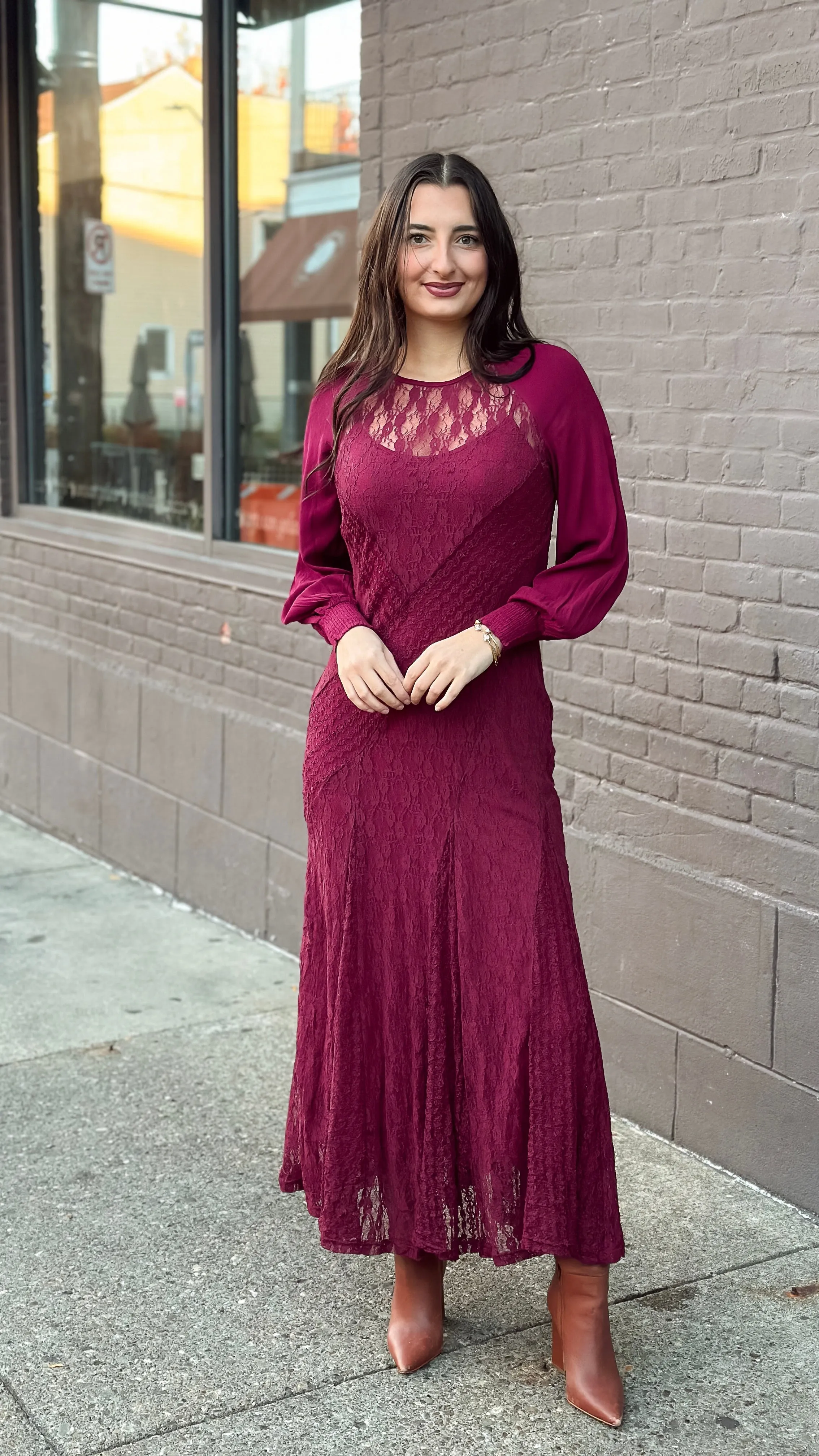 Manuela Merlot Lace Dress