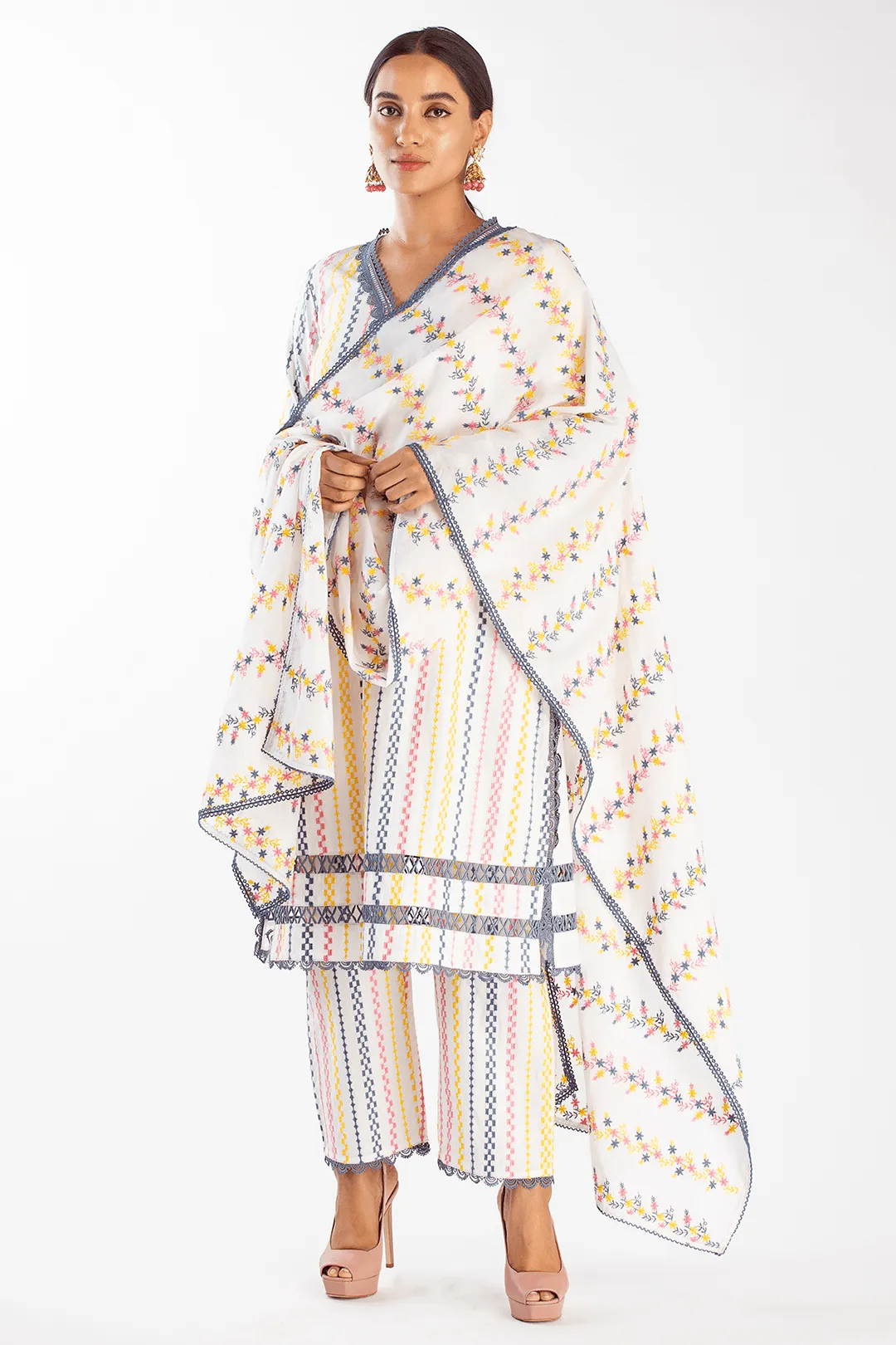 Mulmul Cotton Eva White Kurta With Eva White Pant