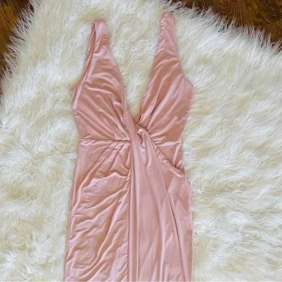 NBD Buttercup Gown Blush Pink size M