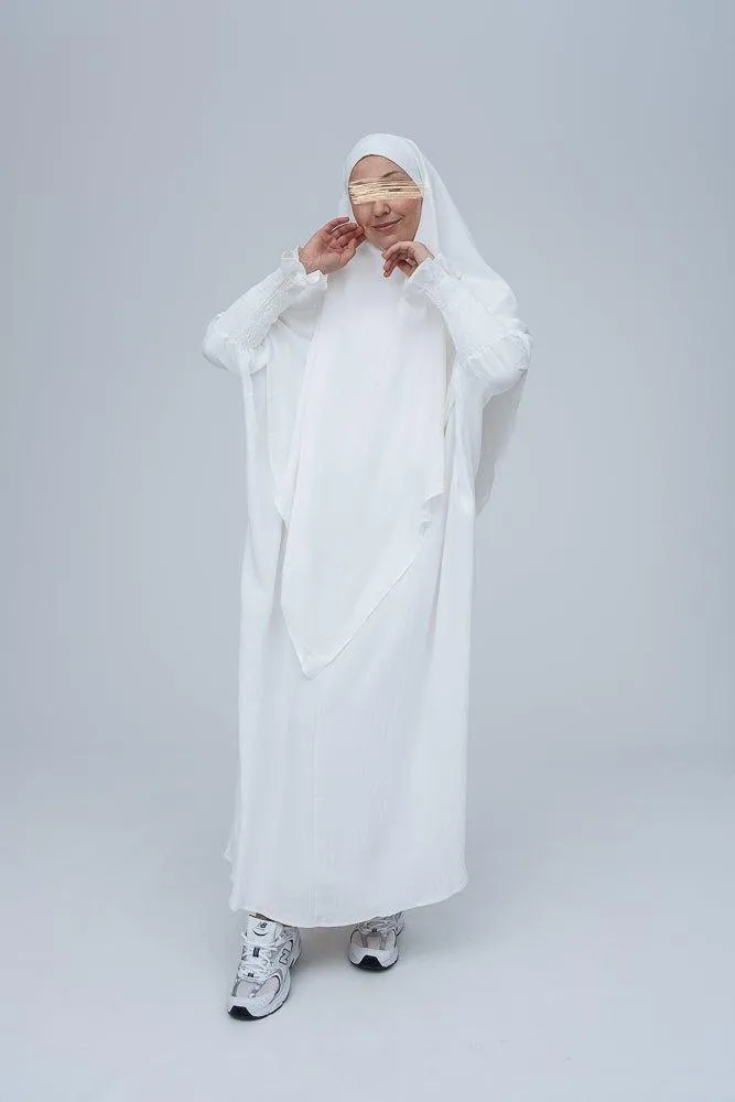 Pristine cream prayer gown for Omrah or prayer