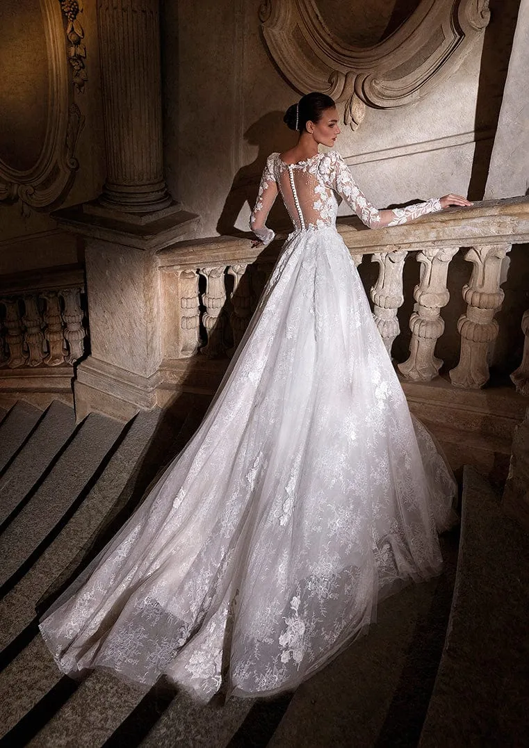 Pronovias Privee: Mystic