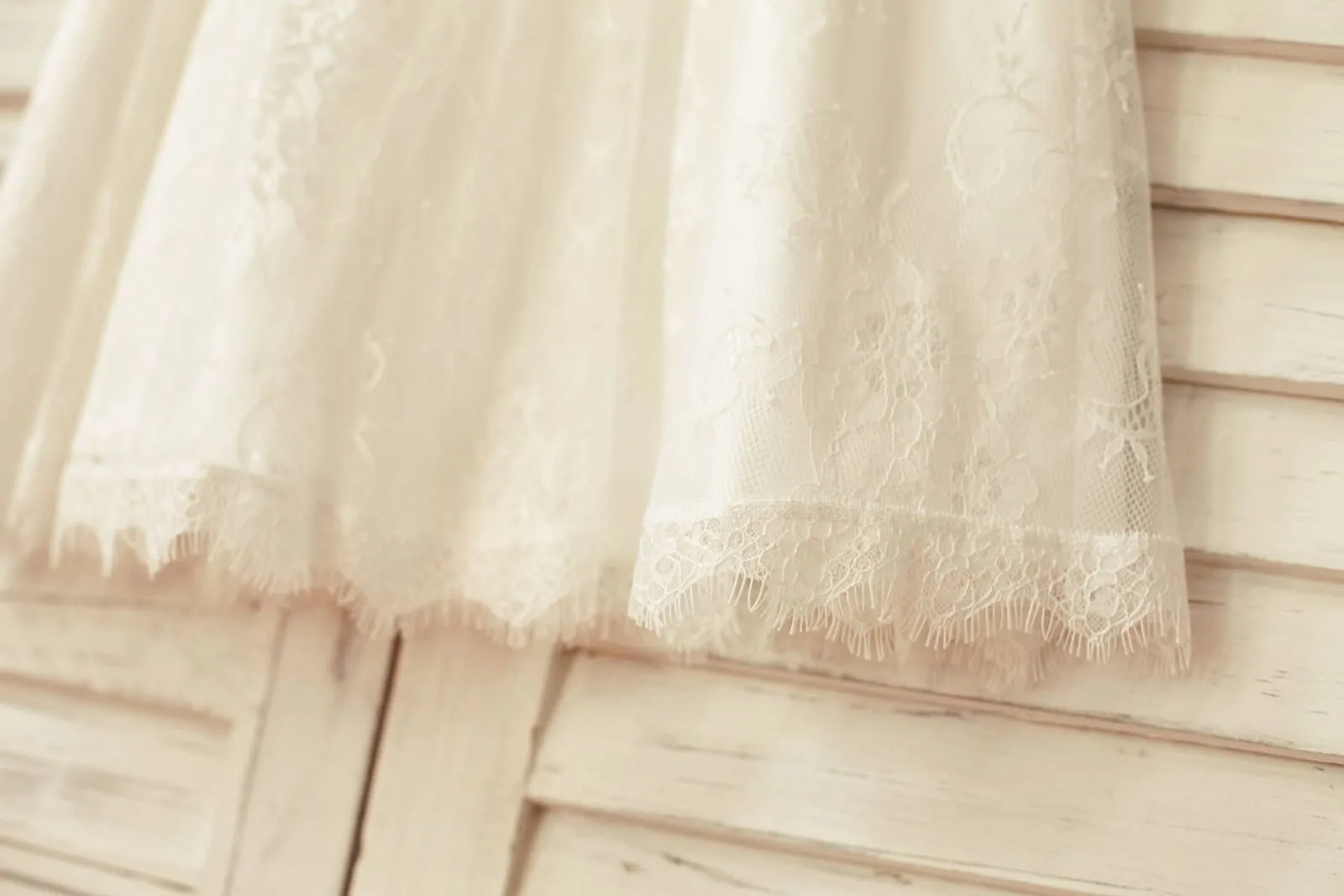 Short Puffy Sleeves Ivory Eyelash Lace Flower Girl Dress