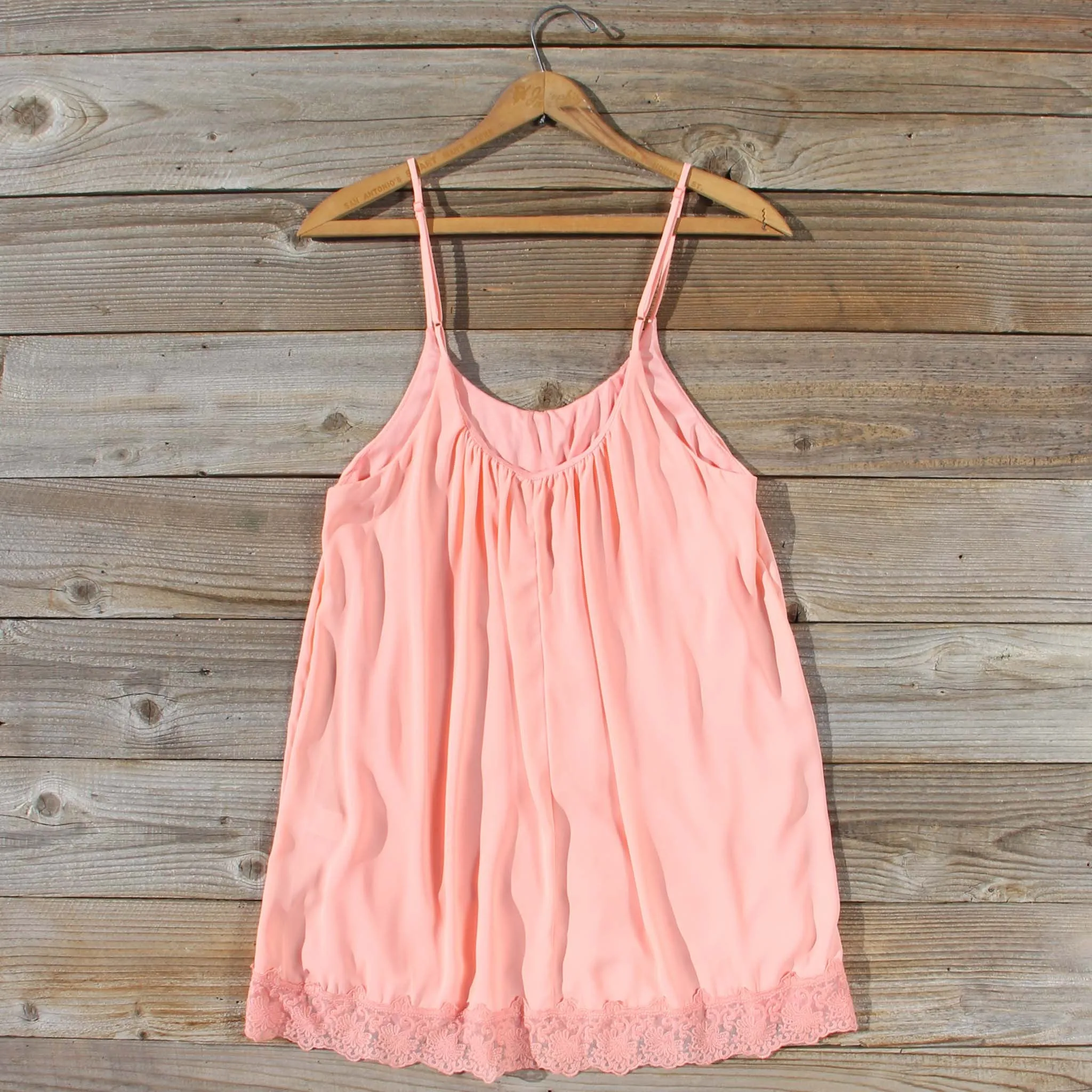 Solarium Lace Tunic in Peach