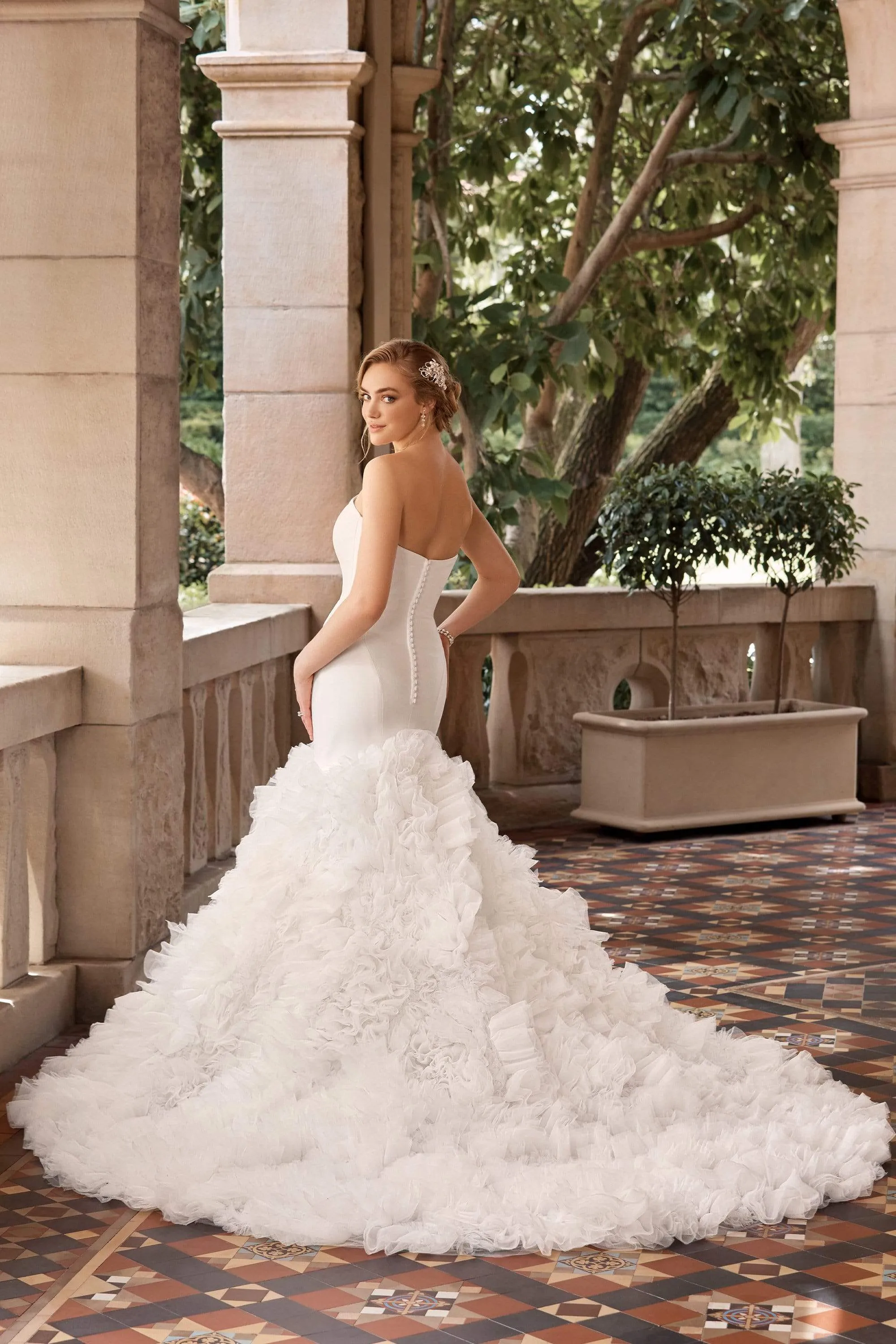 Sophia Tolli: Y22187 - Loren