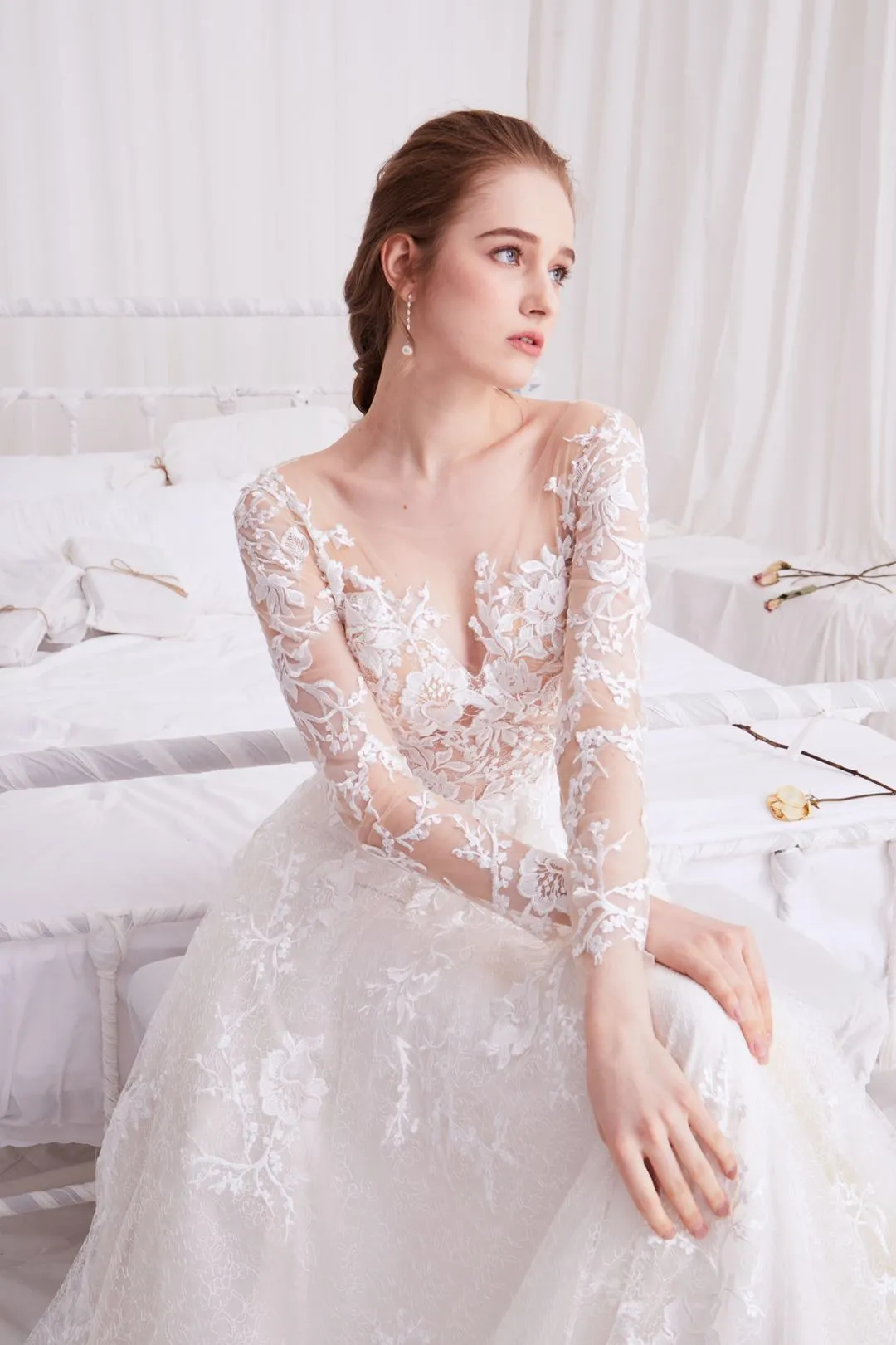 Syrinx - Selena Huan Long Sleeves Water-waive Embroidery French Floral Lace A-line Gown