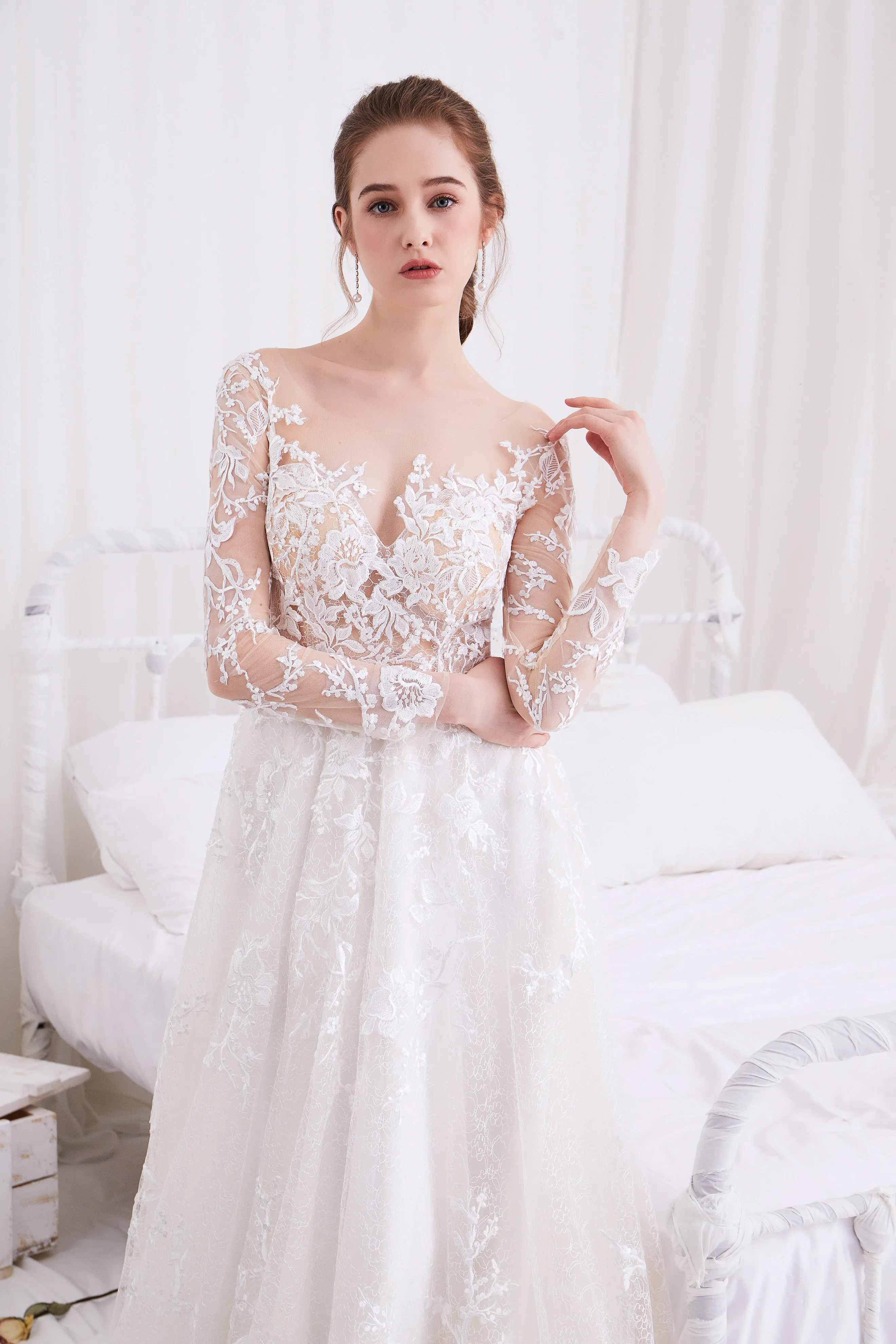 Syrinx - Selena Huan Long Sleeves Water-waive Embroidery French Floral Lace A-line Gown