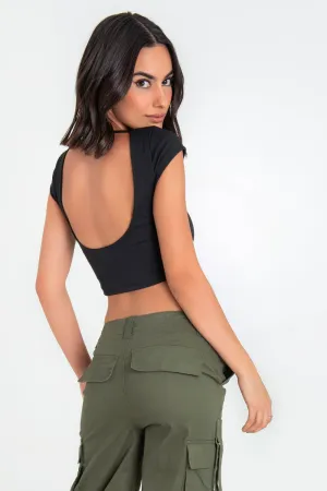 Top de manga corta escote espalda cut out