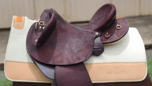 Toprail Elite Performance Saddlepad Square with Cinch Cut Out