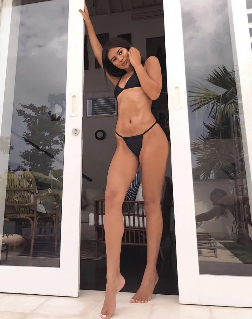 Valter Bikini Top in Black