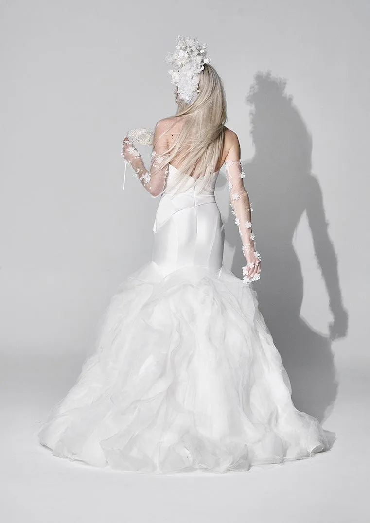 Vera Wang: Waves