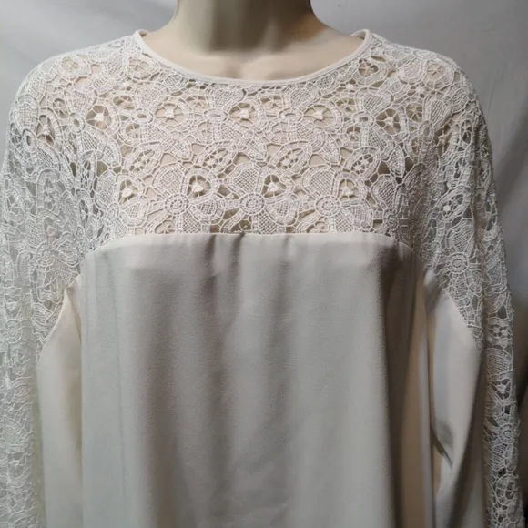 Vintage Giamba white lacy gown flowing sleeves wedding dress party dress size 9