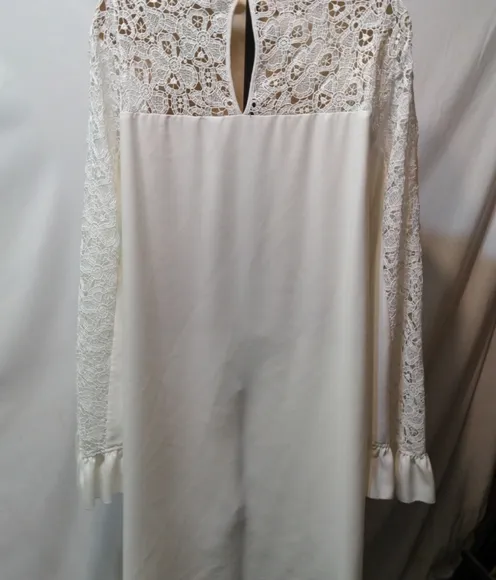 Vintage Giamba white lacy gown flowing sleeves wedding dress party dress size 9
