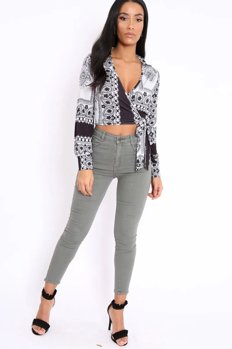 White and Black Slinky Wrap Tie Crop Top - Bleu
