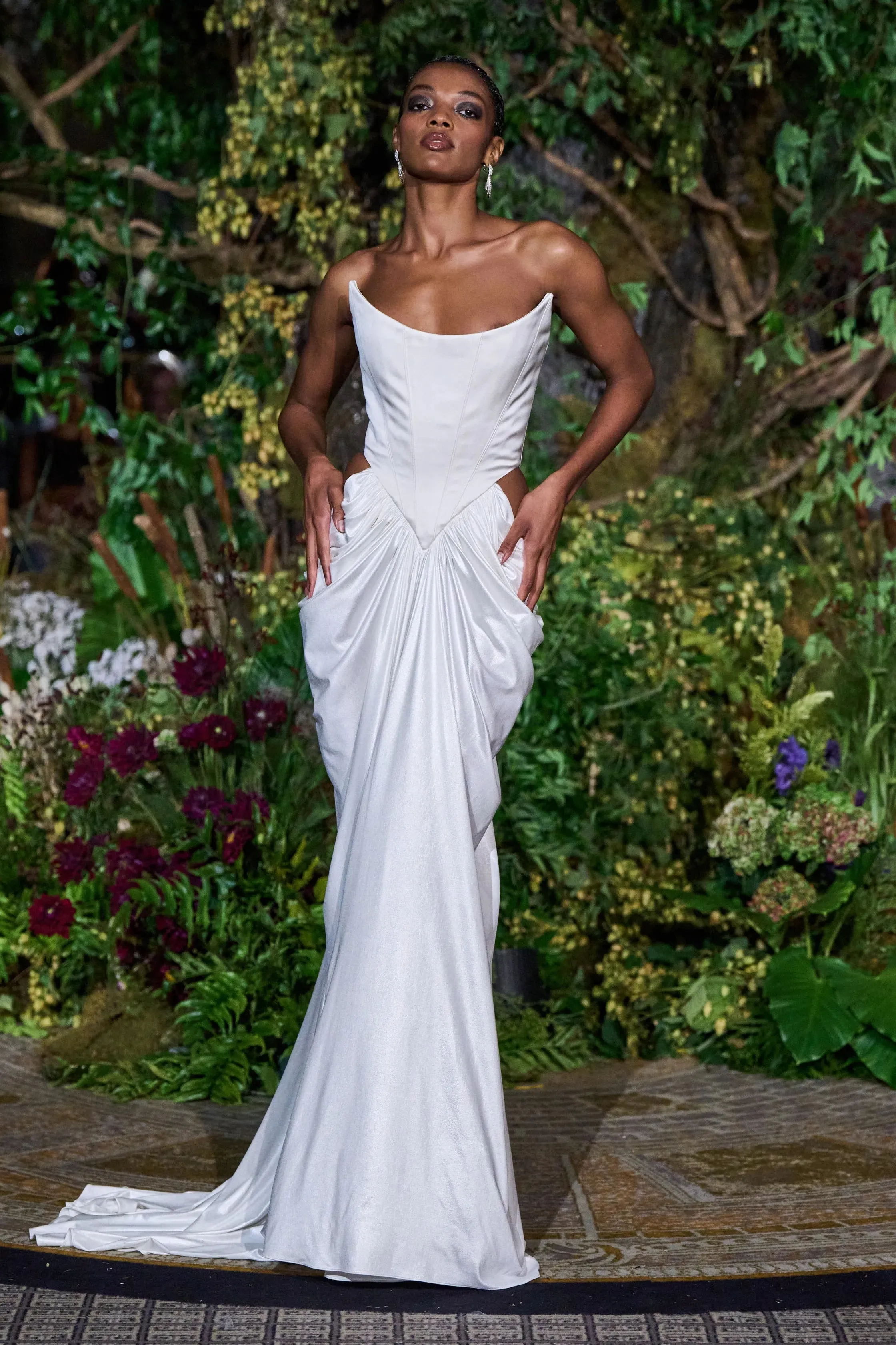 WHITE STRAPLESS CORSET JERSEY DRAPED GOWN